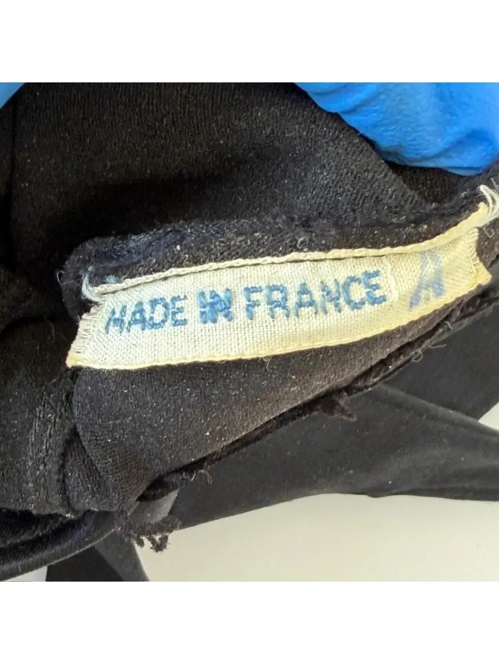 Stretchies Black One Size Gloves‎ Made in France Decorative Button Accent